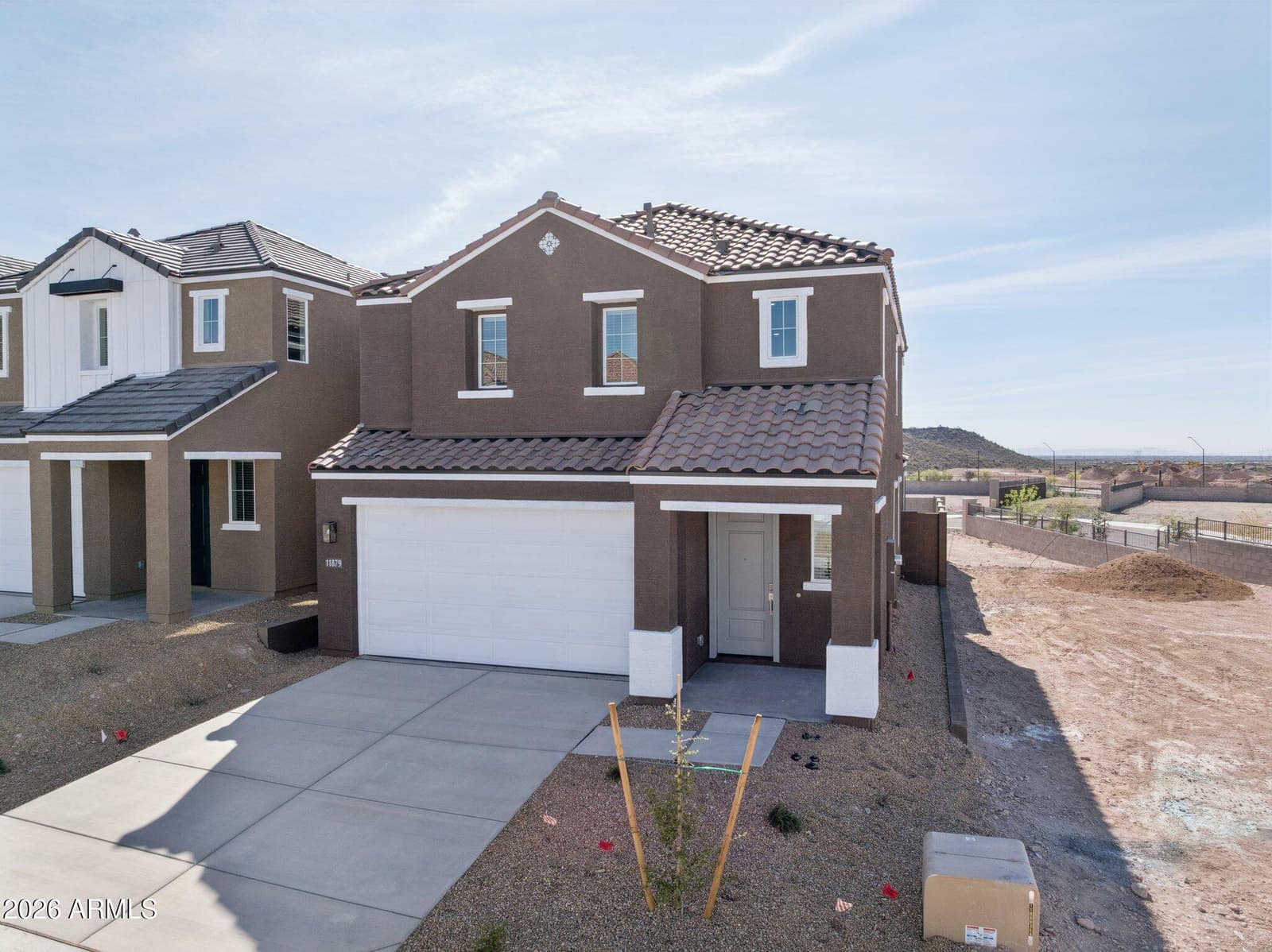 11879 W BURNSIDE Trail, Peoria, AZ 85383 — photo 3 of 33