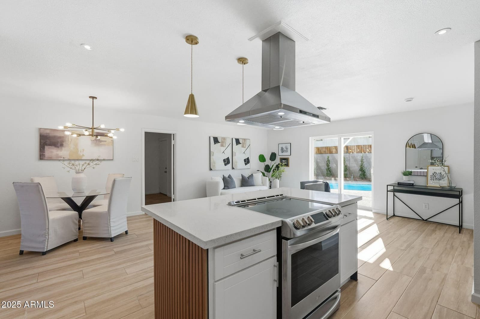 8725 E CORONADO Road, Scottsdale, AZ 85257 — photo 14 of 43