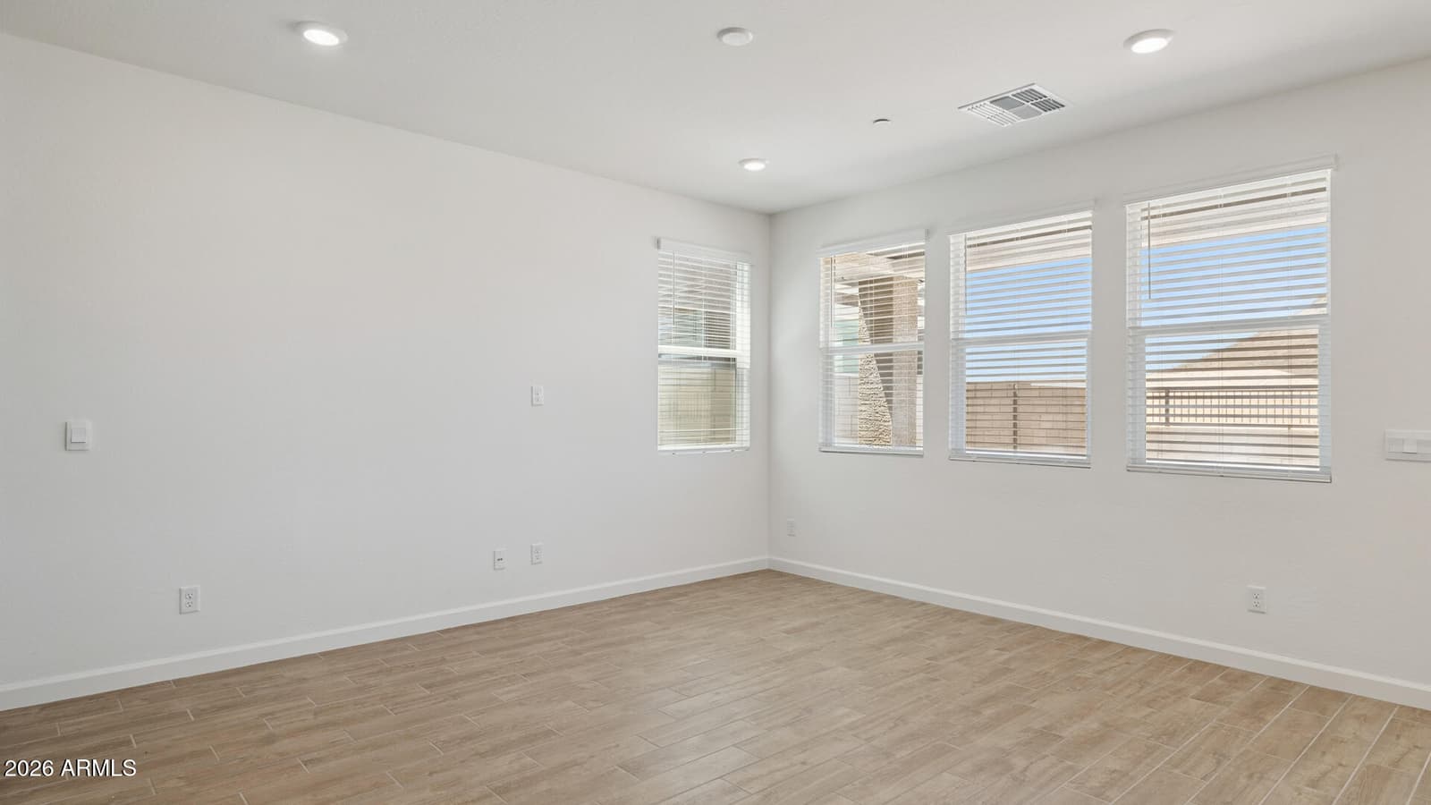 32696 N SMOKE VIEW Trail, Peoria, AZ 85383 — photo 10 of 33