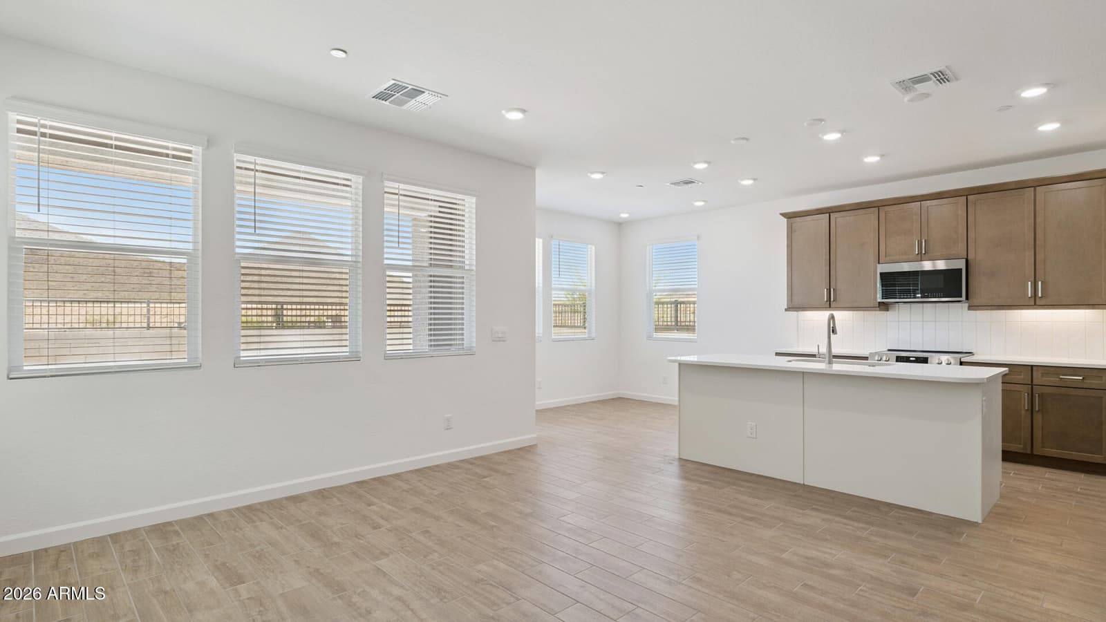 32696 N SMOKE VIEW Trail, Peoria, AZ 85383 — photo 9 of 33