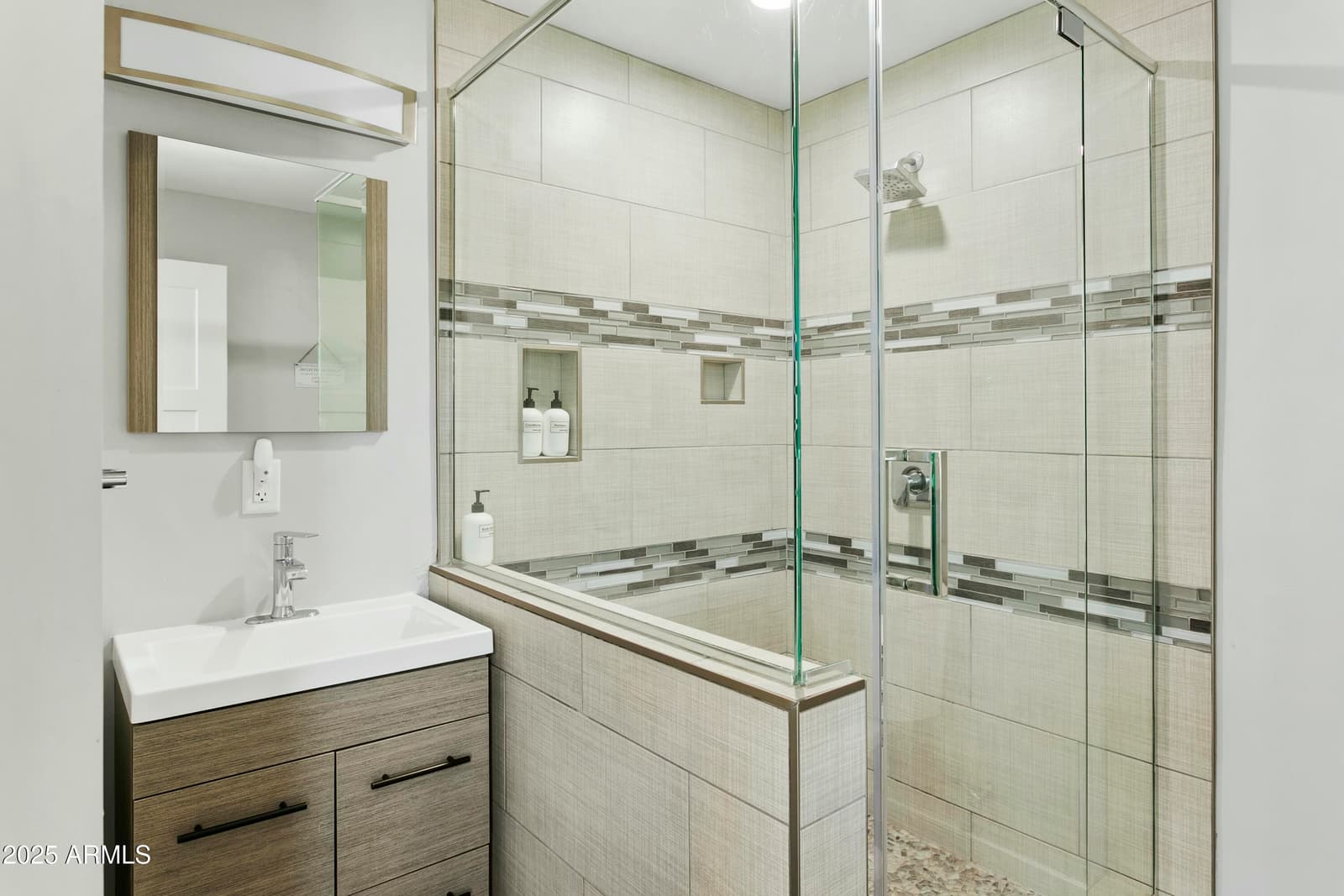 8312 E MACKENZIE Drive, Scottsdale, AZ 85251 — photo 18 of 30