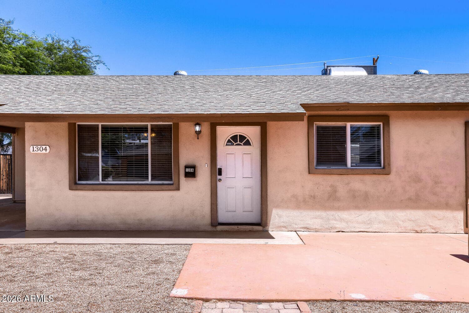1304 W 7TH Place, Tempe, AZ 85281 — photo 4 of 28