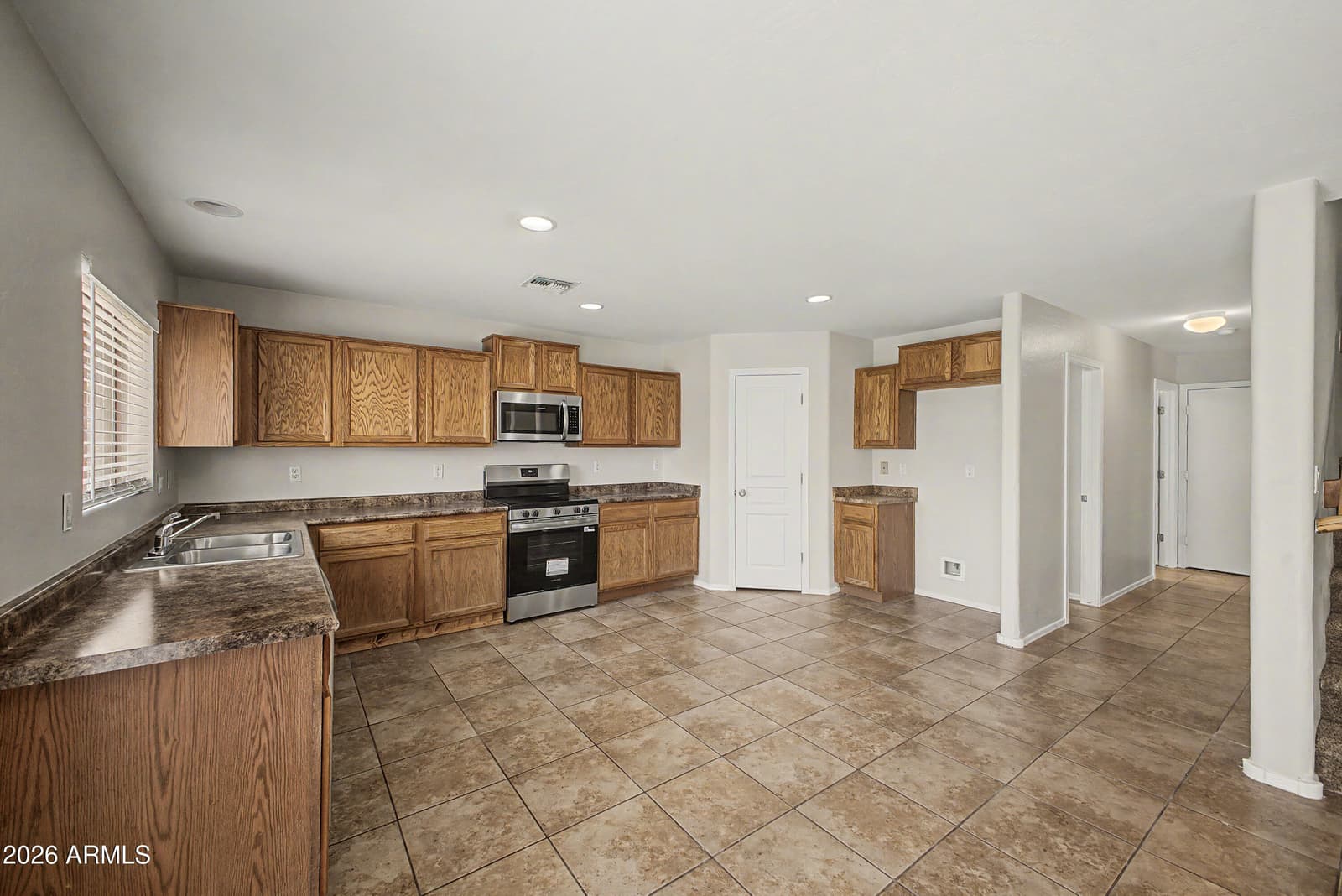 1441 E CHRISTOPHER Street, San Tan Valley, AZ 85140 — photo 8 of 29