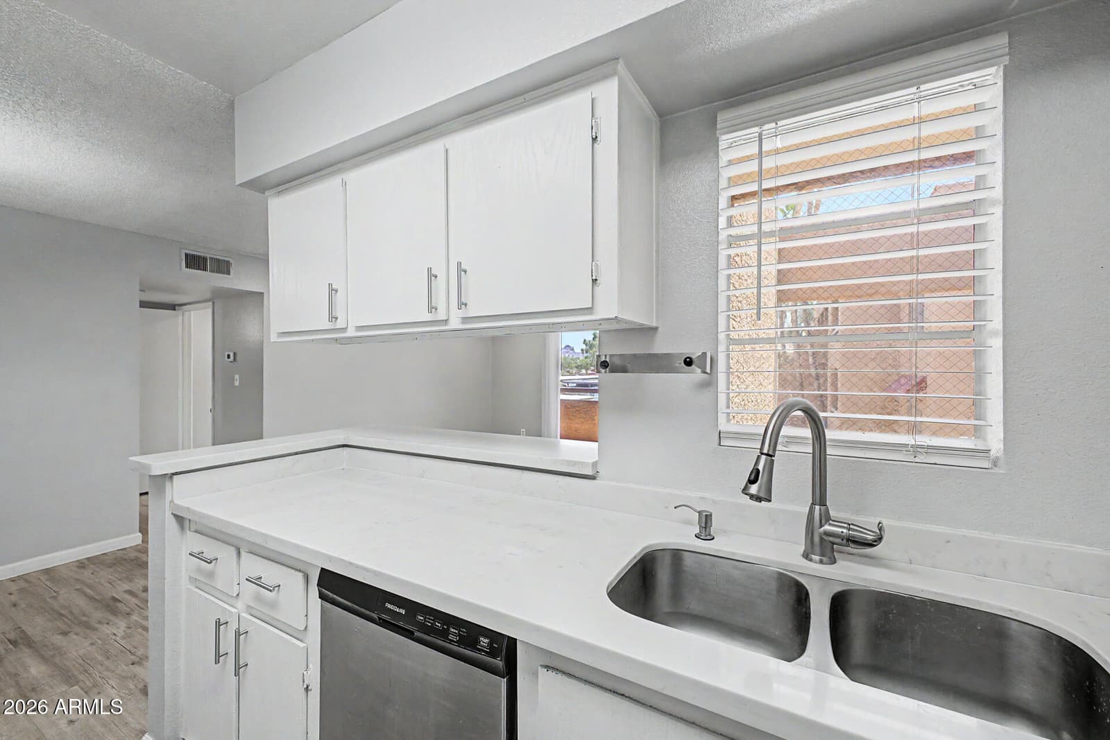 2625 E INDIAN SCHOOL Road 227, Phoenix, AZ 85016 — photo 5 of 30