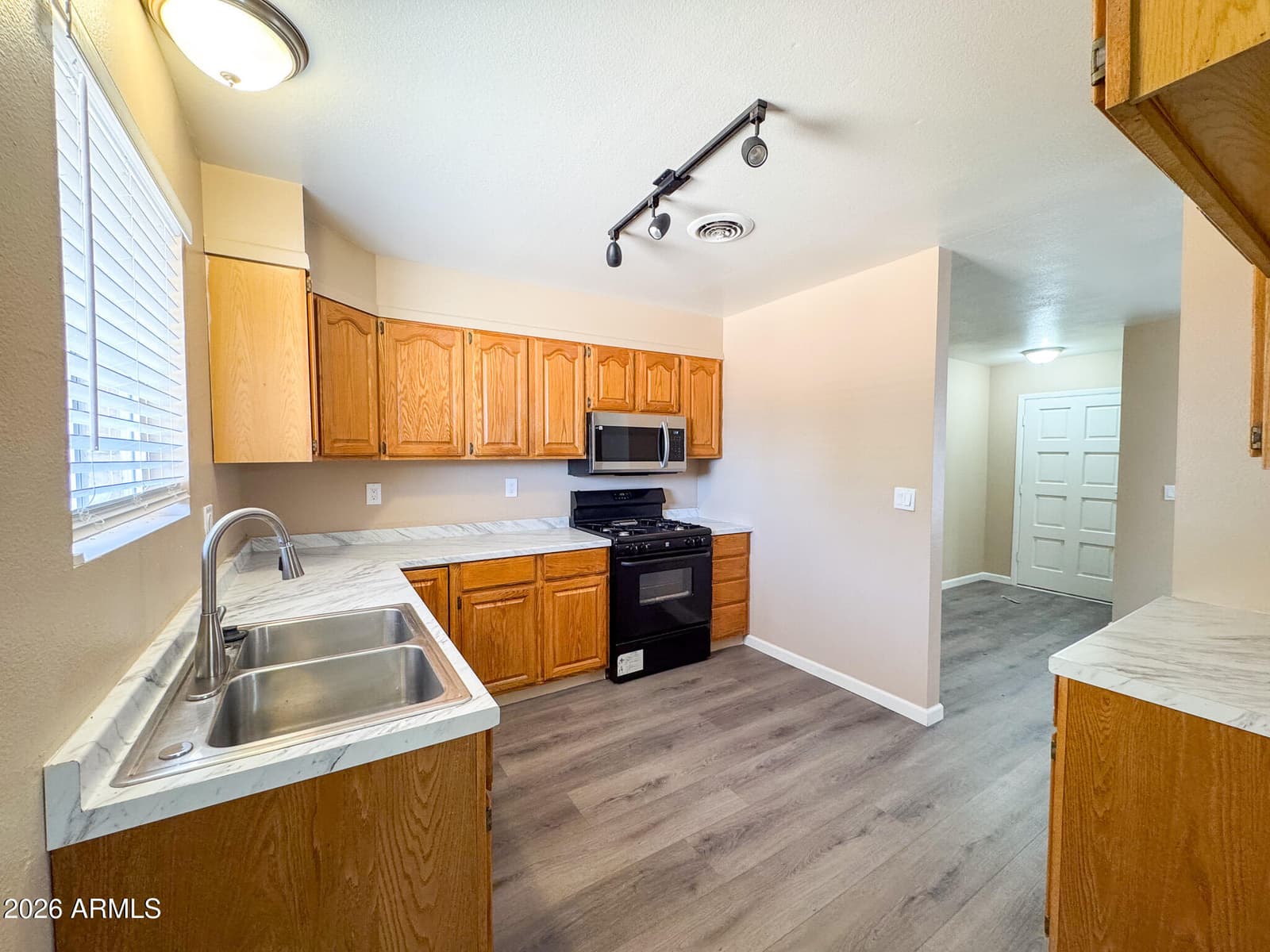 145 E CELAYA Street, Florence, AZ 85132 — photo 7 of 28