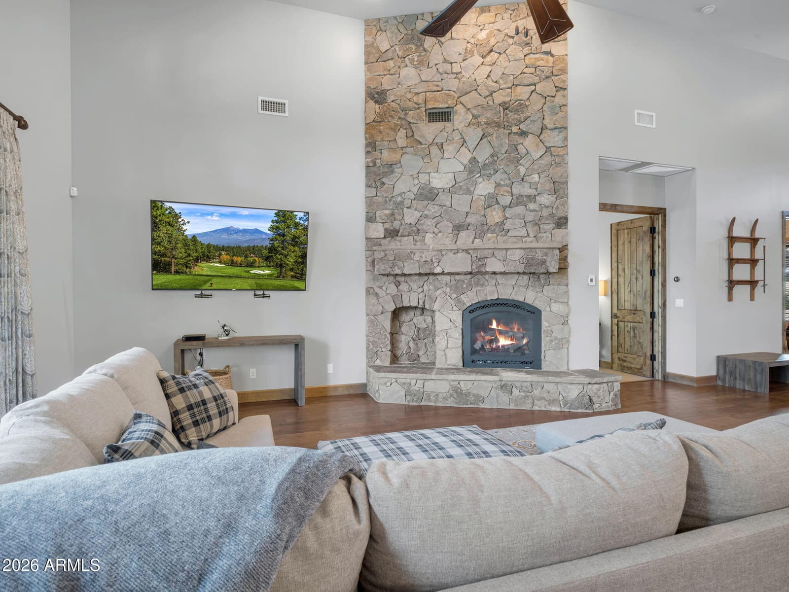 1927 E Bare Oak Loop, Flagstaff, AZ 86005 — photo 8 of 52