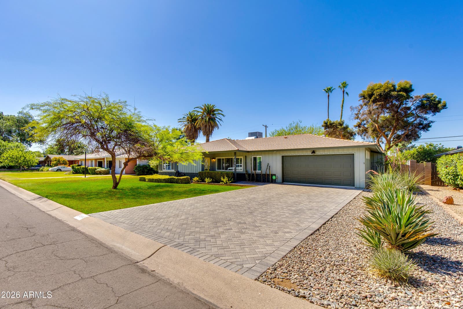 4645 E CAMBRIDGE Avenue, Phoenix, AZ 85008 — photo 3 of 29