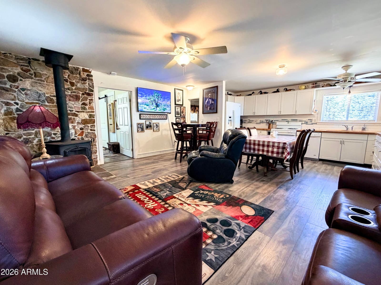 22402 S OAK Way, Yarnell, AZ 85362 — photo 12 of 37