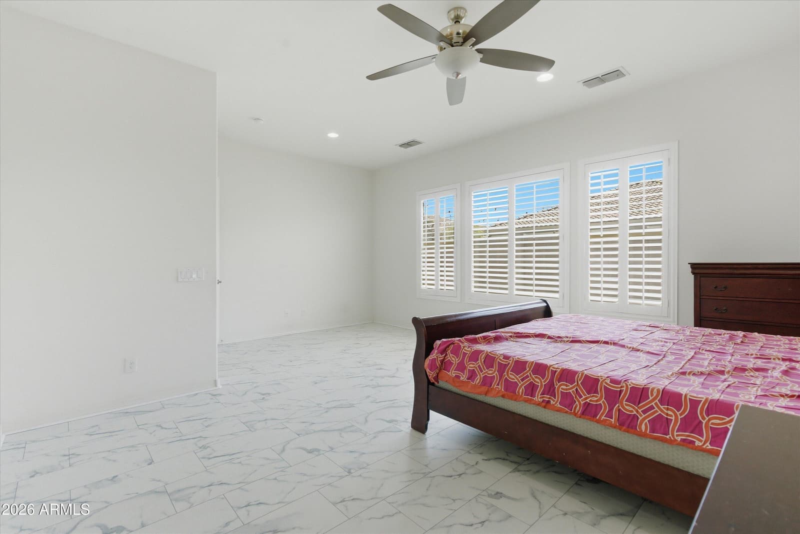 1083 E HOLLAND PARK Drive, Gilbert, AZ 85297 — photo 16 of 38