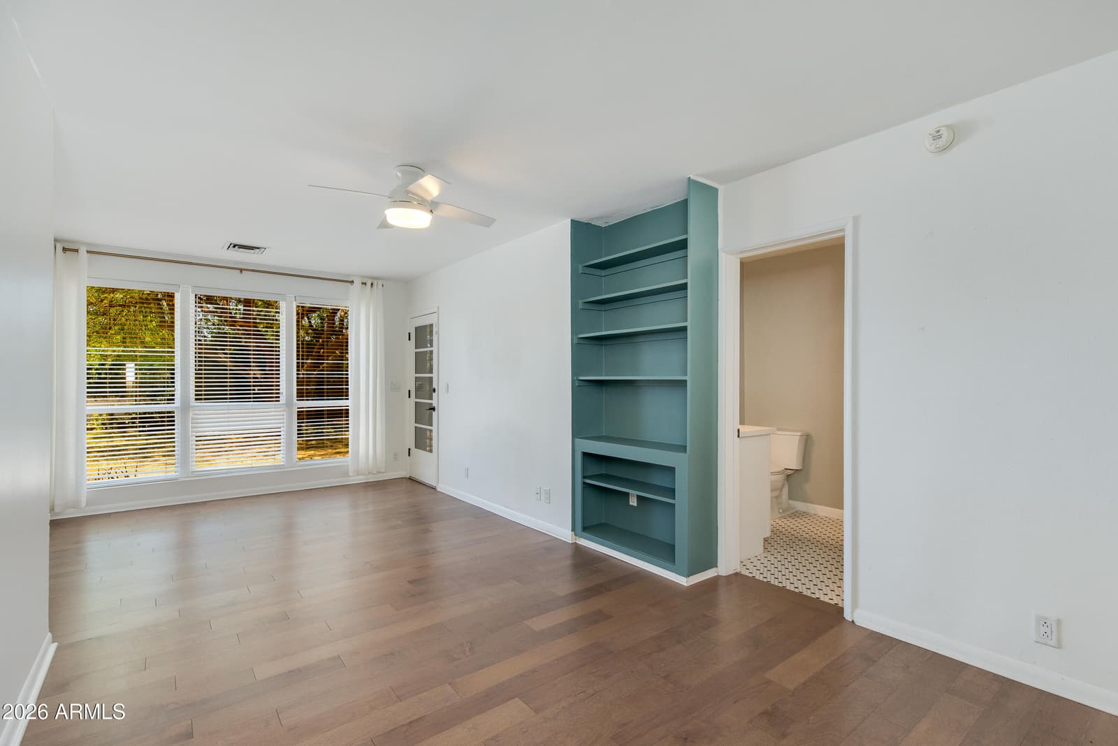 4645 E CAMBRIDGE Avenue, Phoenix, AZ 85008 — photo 13 of 29