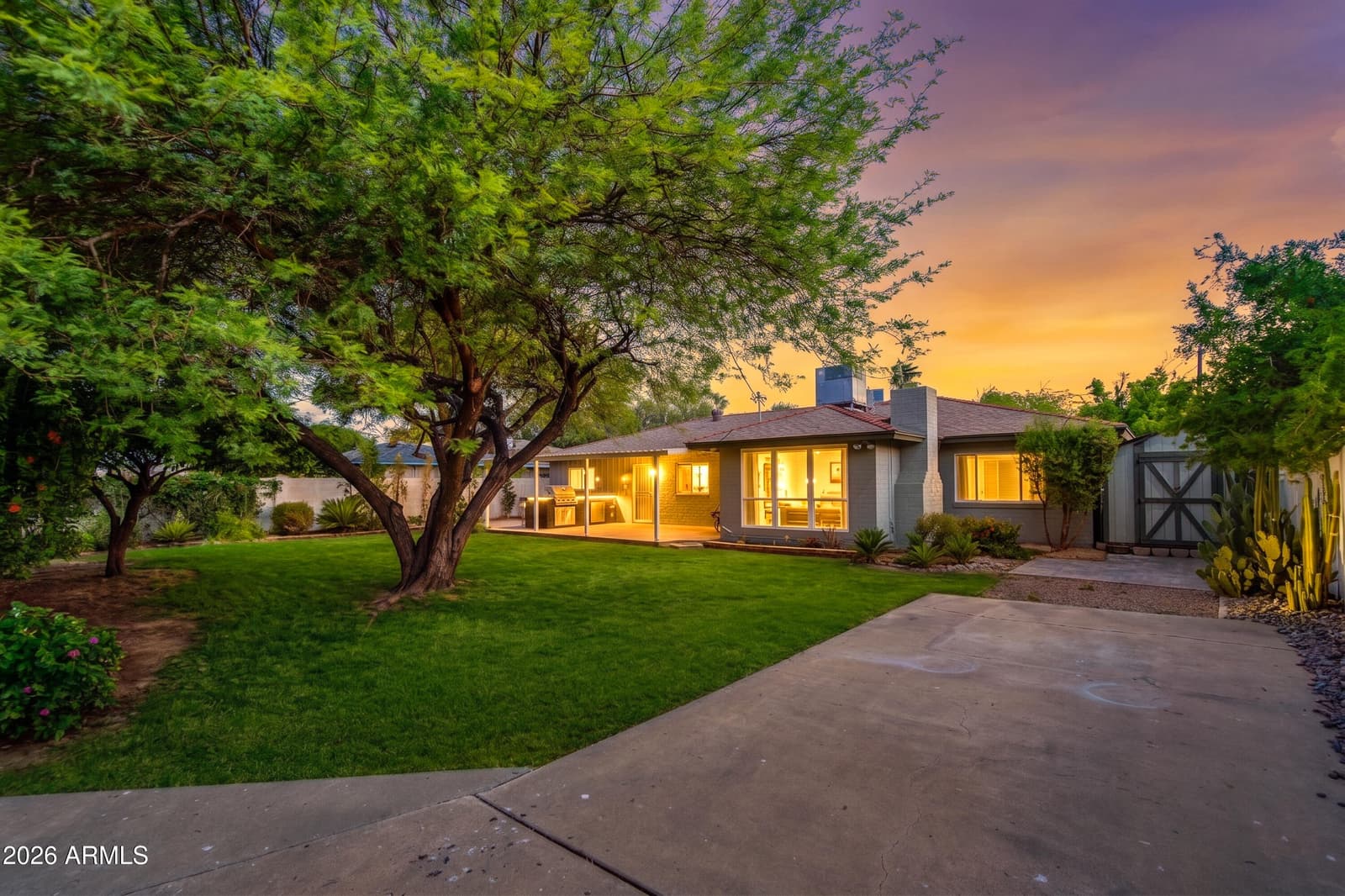 4645 E CAMBRIDGE Avenue, Phoenix, AZ 85008 — photo 27 of 29
