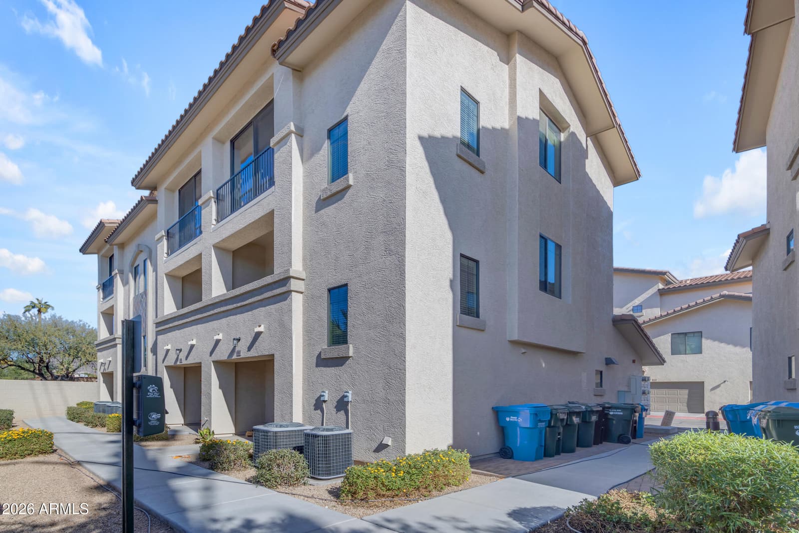 2315 N 52ND Street 103, Phoenix, AZ 85008 — photo 3 of 48