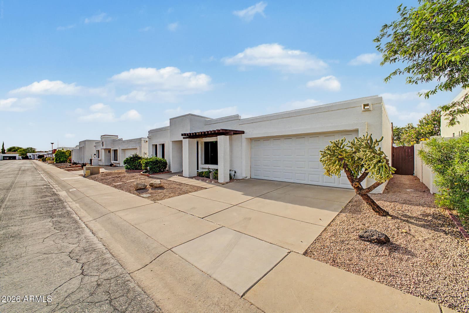 1014 E VILLA MARIA Drive, Phoenix, AZ 85022 — photo 2 of 29