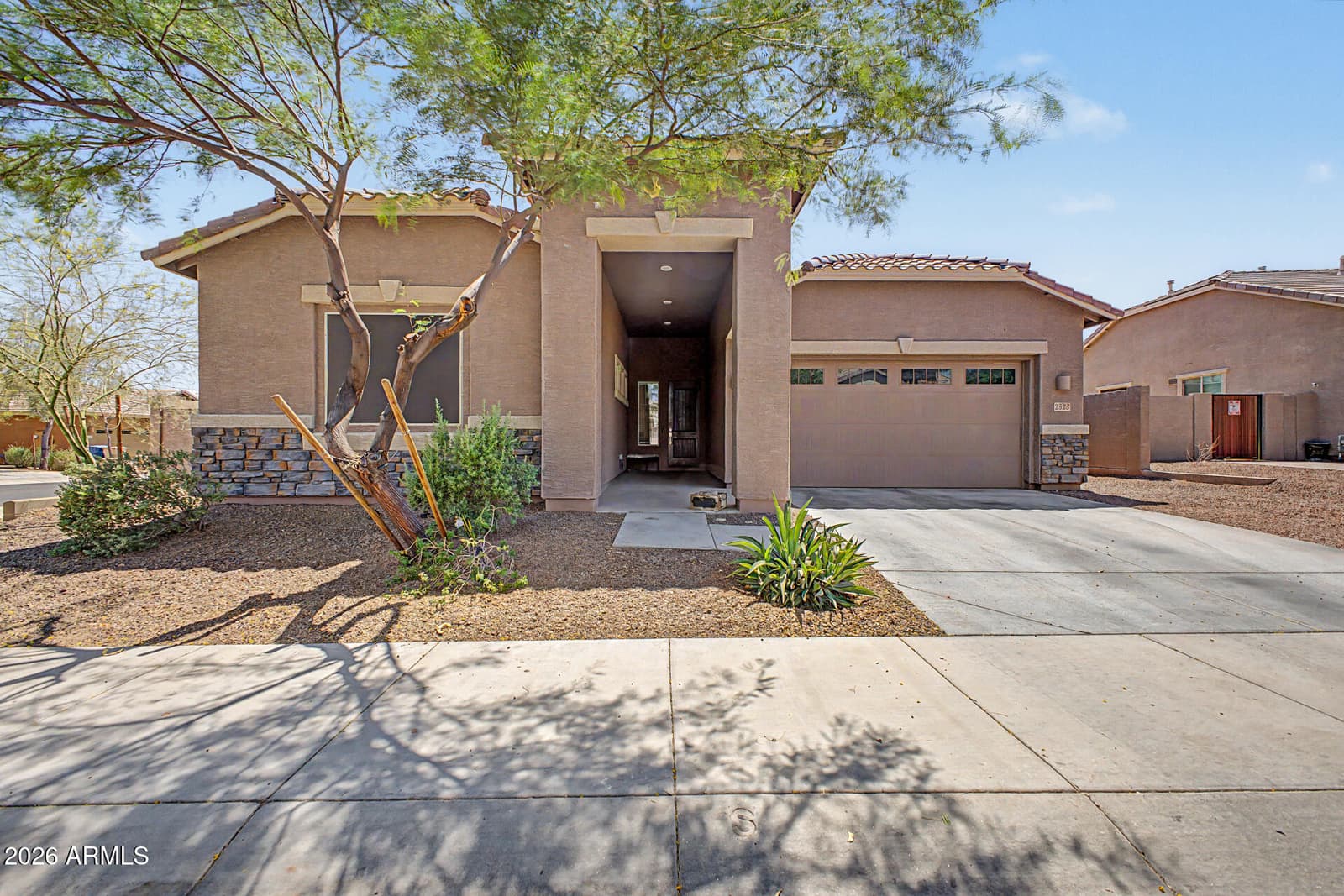 2528 N 212TH Drive, Buckeye, AZ 85396 — photo 2 of 40