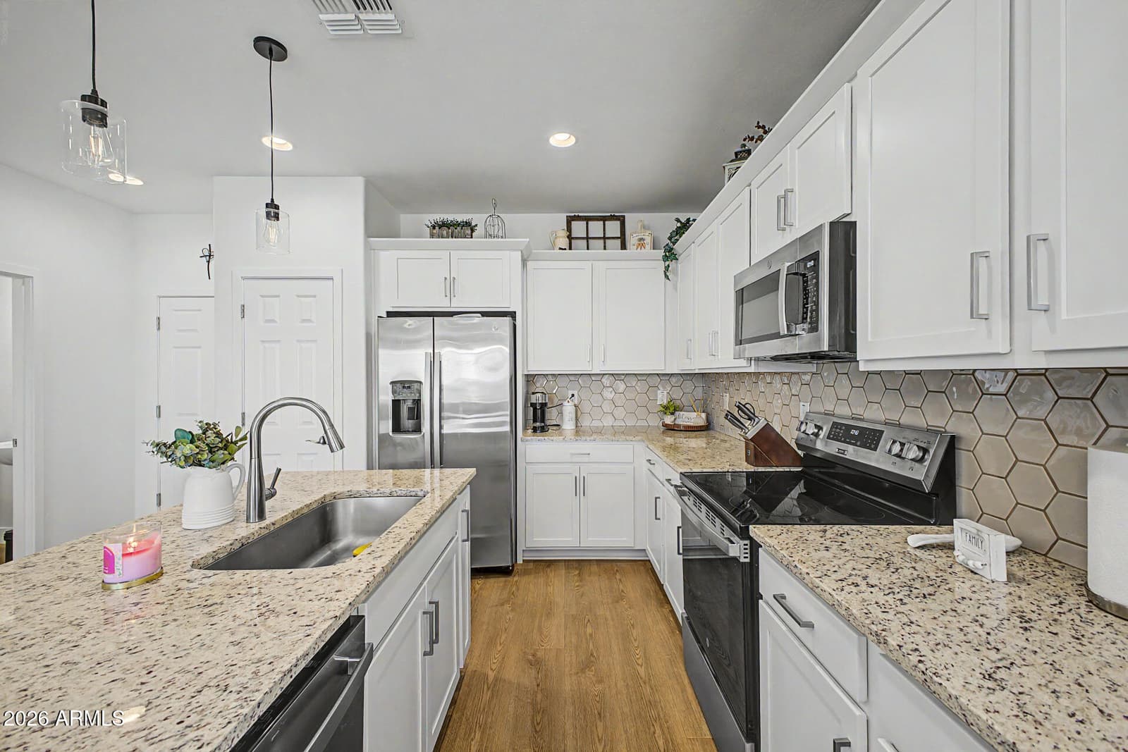 1212 W SPARROW Drive 1212 W, San Tan Valley, AZ 85140 — photo 14 of 35