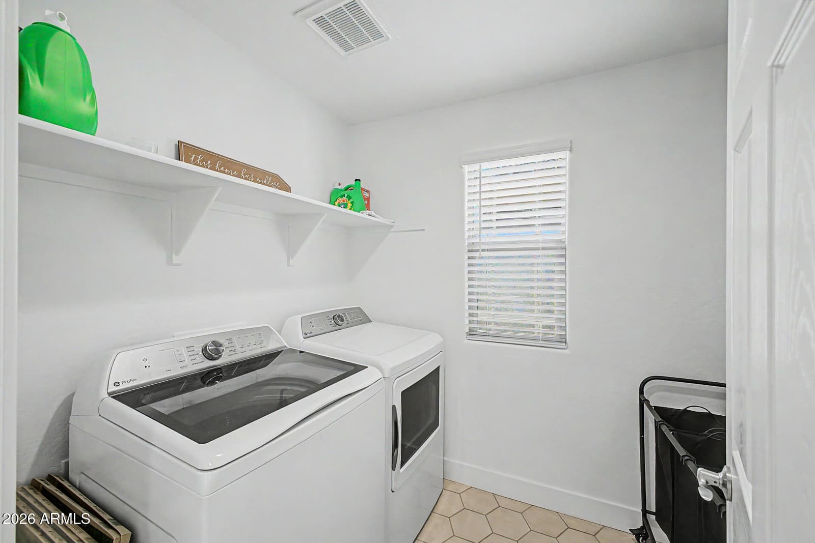 1212 W SPARROW Drive 1212 W, San Tan Valley, AZ 85140 — photo 31 of 35