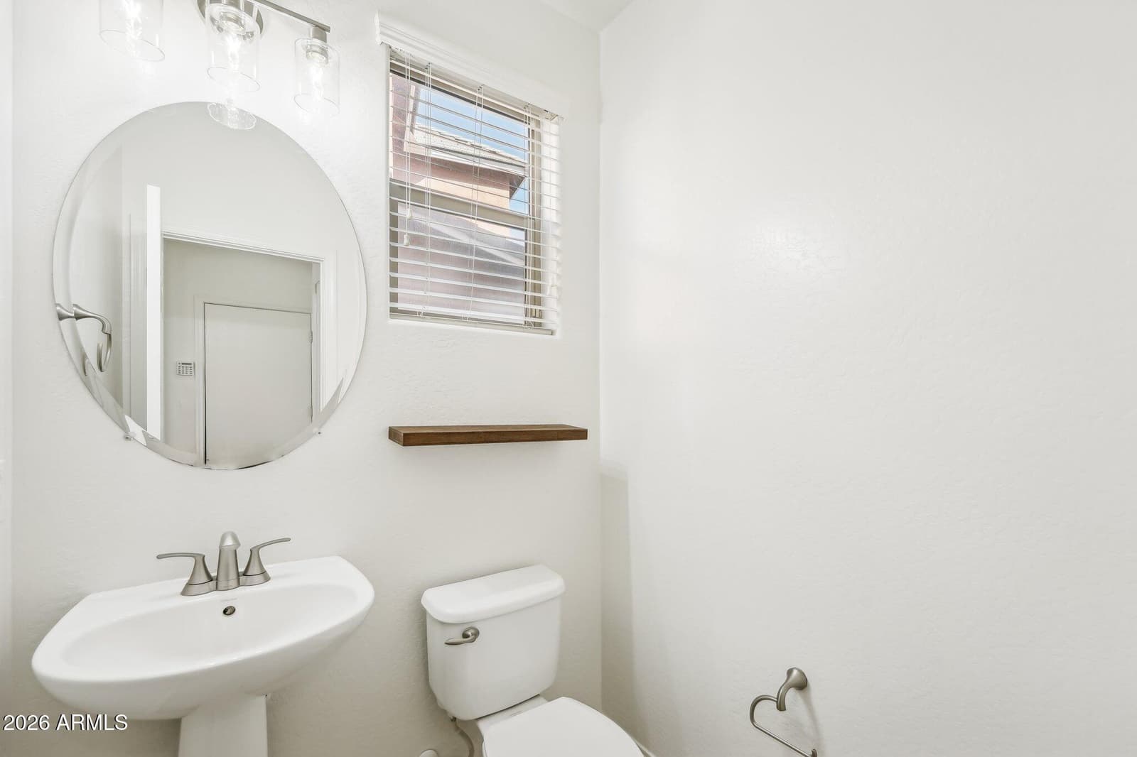 7326 N 89TH Lane, Glendale, AZ 85305 — photo 14 of 35