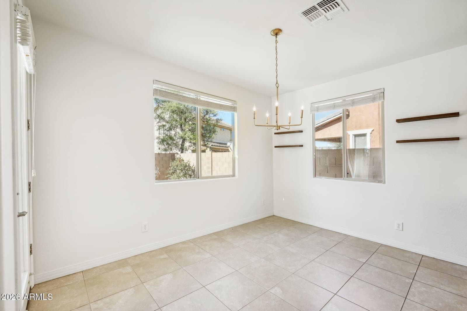 7326 N 89TH Lane, Glendale, AZ 85305 — photo 10 of 35