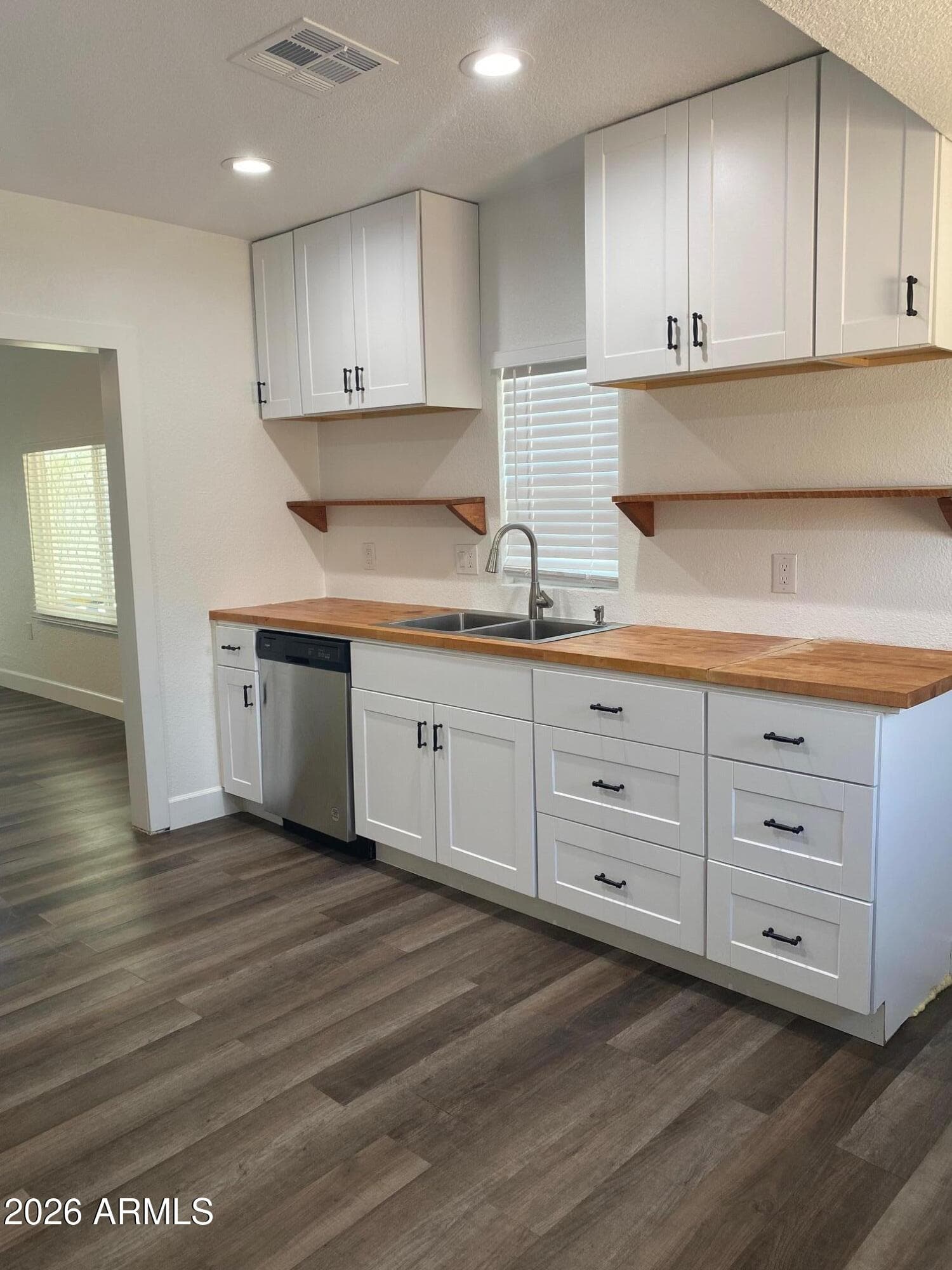 501 N DELAWARE Street, Chandler, AZ 85225 — photo 8 of 26