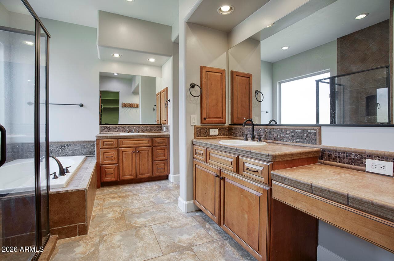 9909 S 6TH Place, Phoenix, AZ 85042 — photo 19 of 41