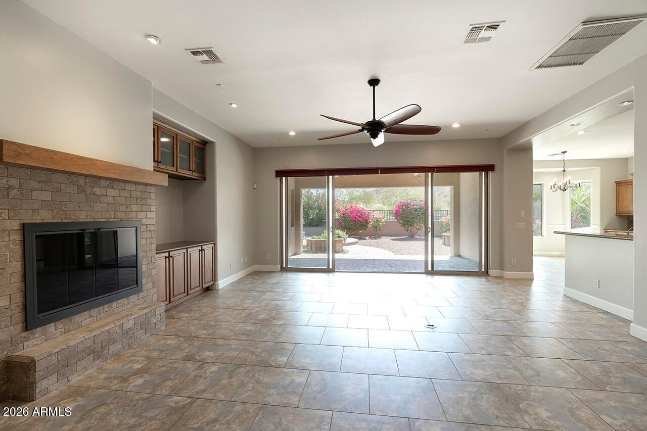 9909 S 6TH Place, Phoenix, AZ 85042 — photo 13 of 41