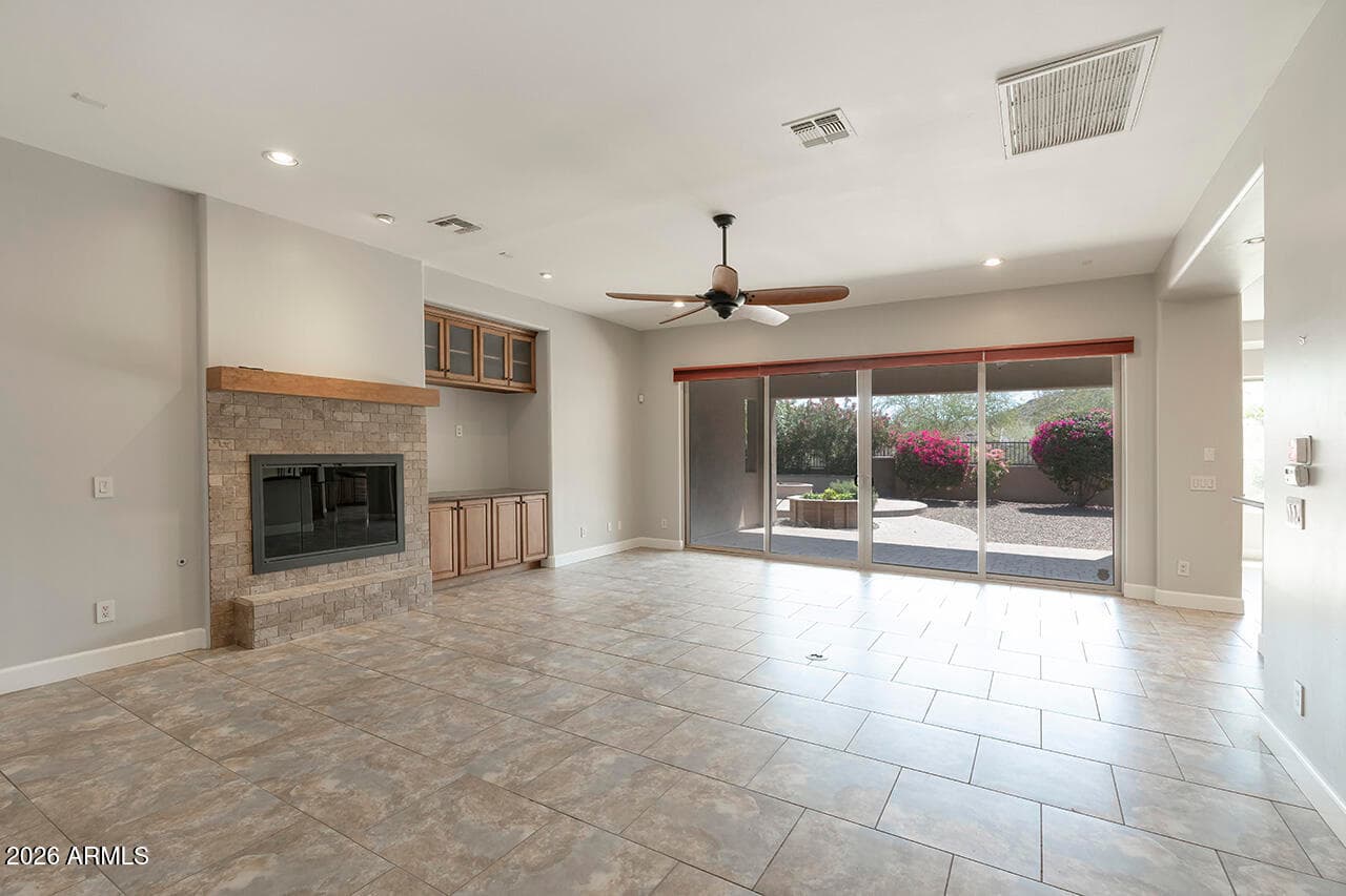 9909 S 6TH Place, Phoenix, AZ 85042 — photo 12 of 41