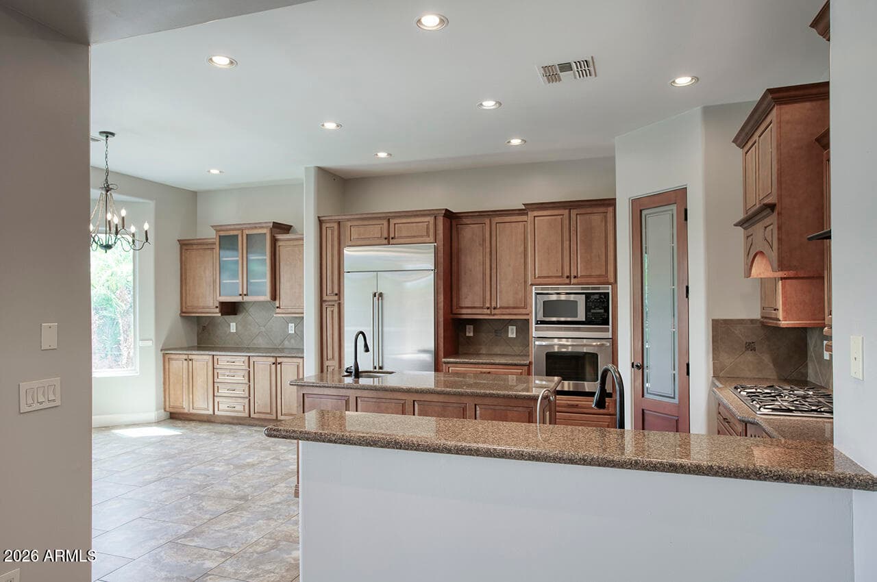 9909 S 6TH Place, Phoenix, AZ 85042 — photo 8 of 41