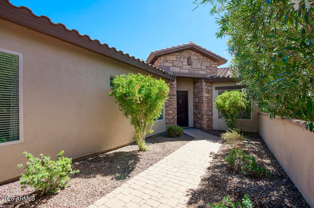 9909 S 6TH Place, Phoenix, AZ 85042 — photo 3 of 41