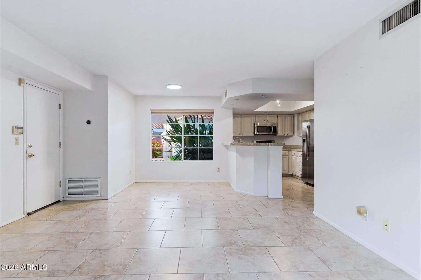 4021 E LAUREL Lane NE, Phoenix, AZ 85028 — photo 17 of 42