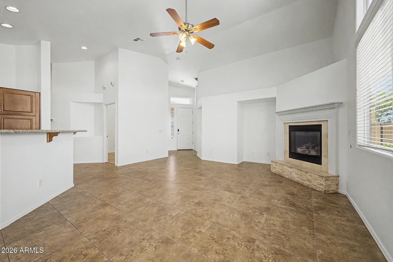 7229 S 39TH Way, Phoenix, AZ 85042 — photo 3 of 36