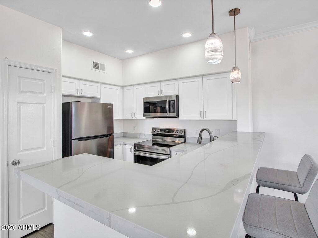 20100 N 78th Place 3084, Scottsdale, AZ 85255 — photo 11 of 36