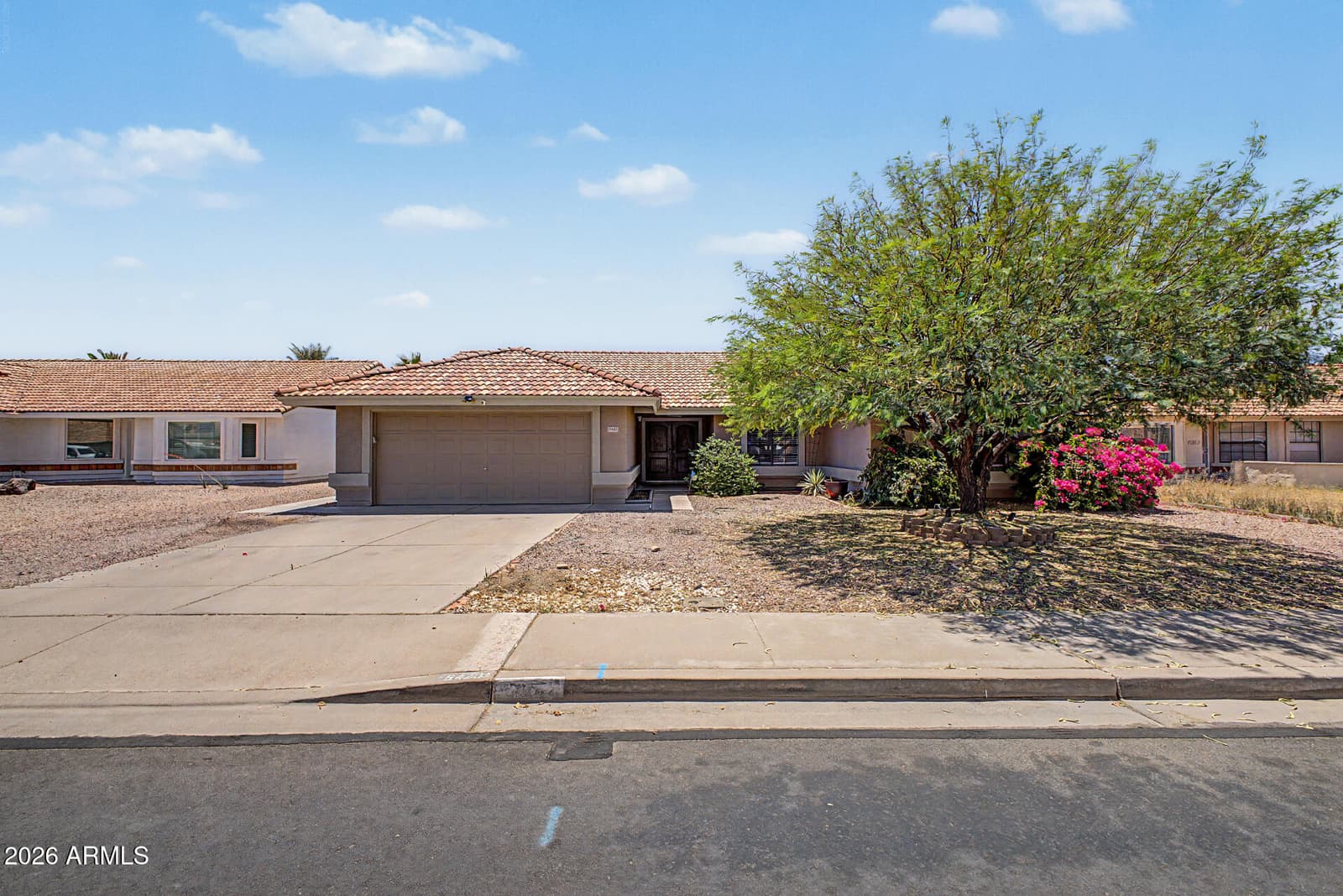 5423 E ELLIS Street, Mesa, AZ 85205 — photo 2 of 30