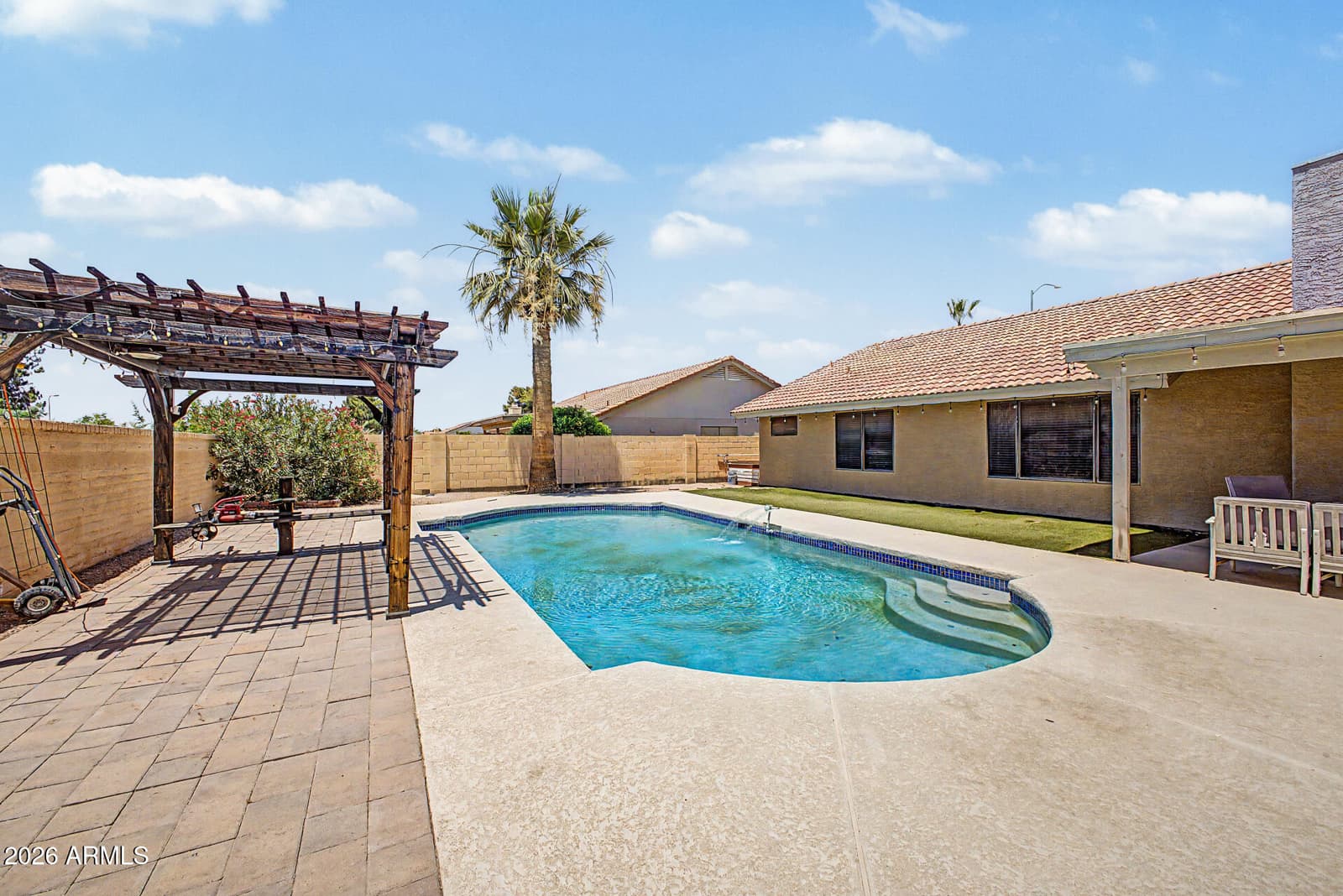 5423 E ELLIS Street, Mesa, AZ 85205 — photo 4 of 30