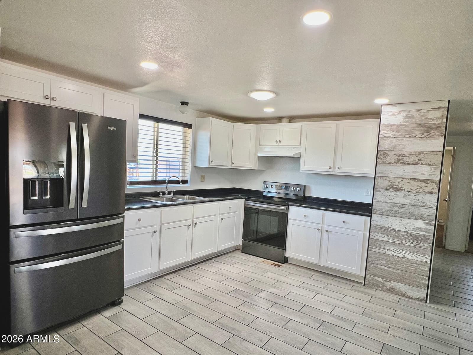 12035 E TENNYSON Road, Florence, AZ 85132 — photo 13 of 42