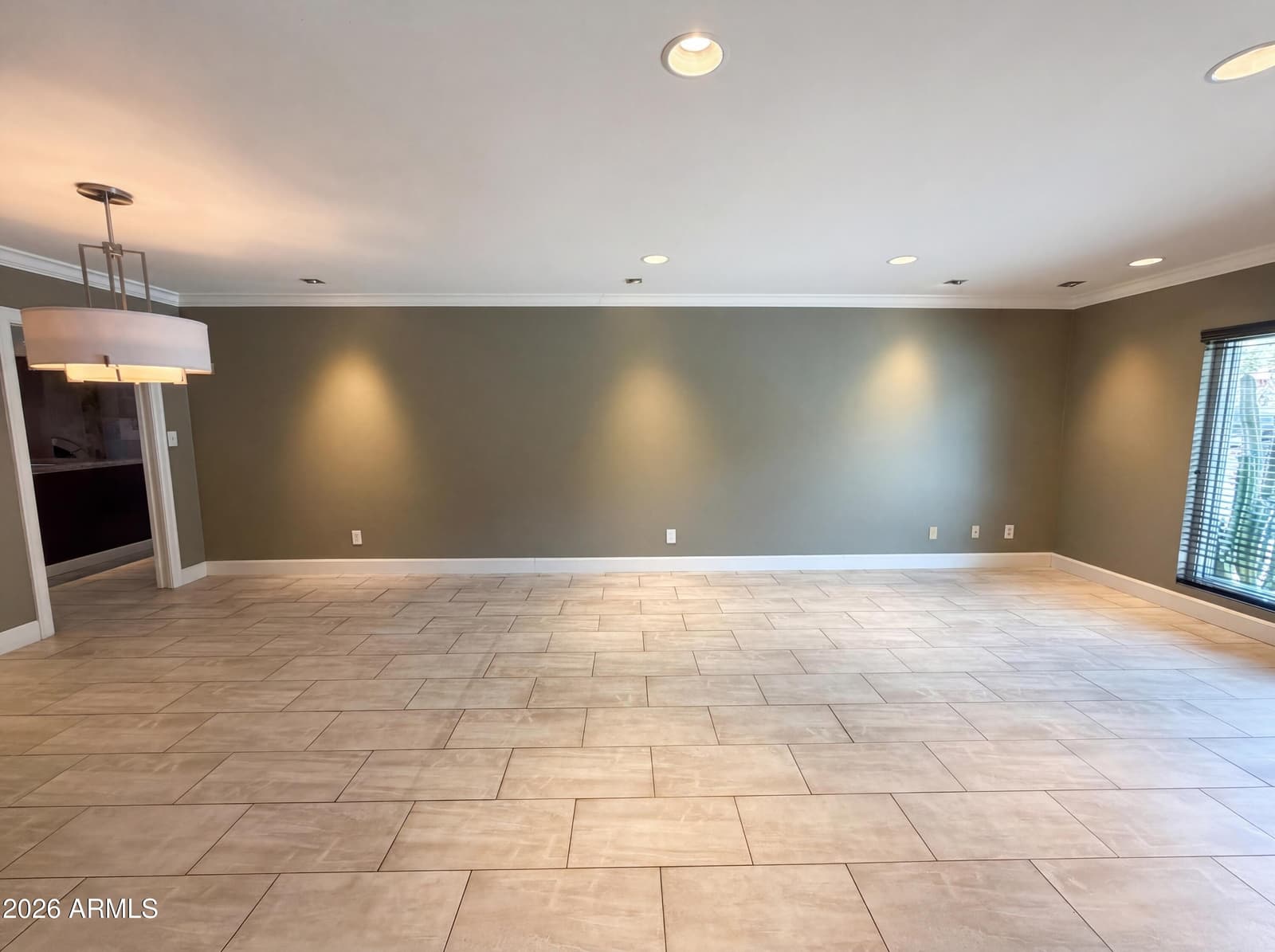 2244 E Nicolet Avenue, Phoenix, AZ 85020 — photo 3 of 33