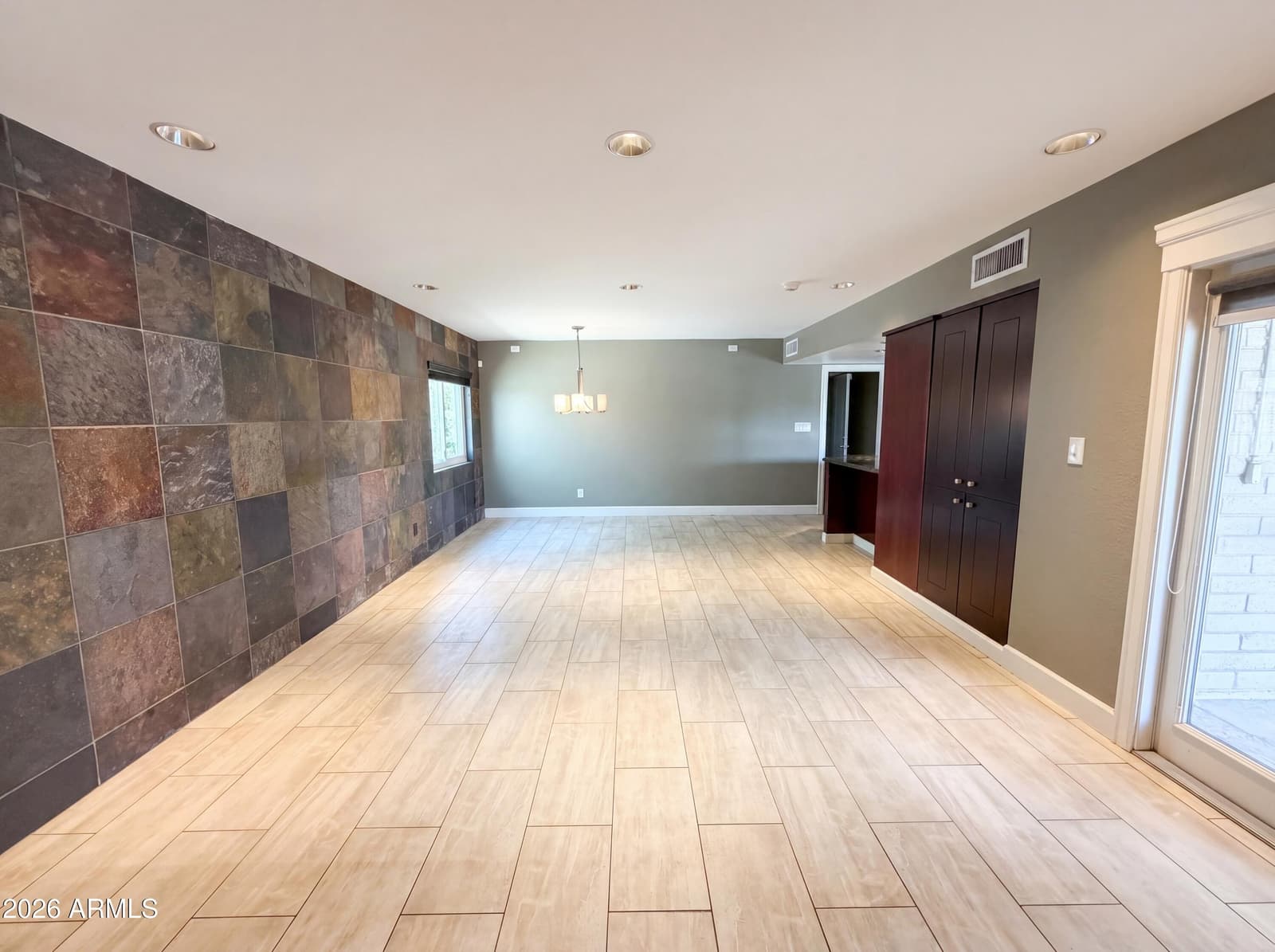 2244 E Nicolet Avenue, Phoenix, AZ 85020 — photo 9 of 33