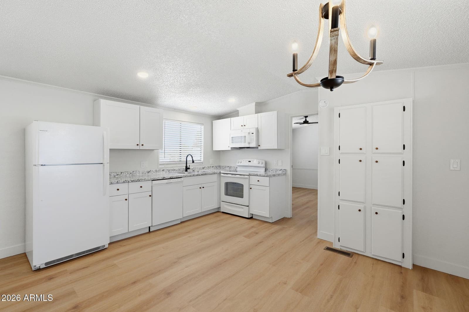 19602 N 32ND Street 23, Phoenix, AZ 85050 — photo 1 of 20