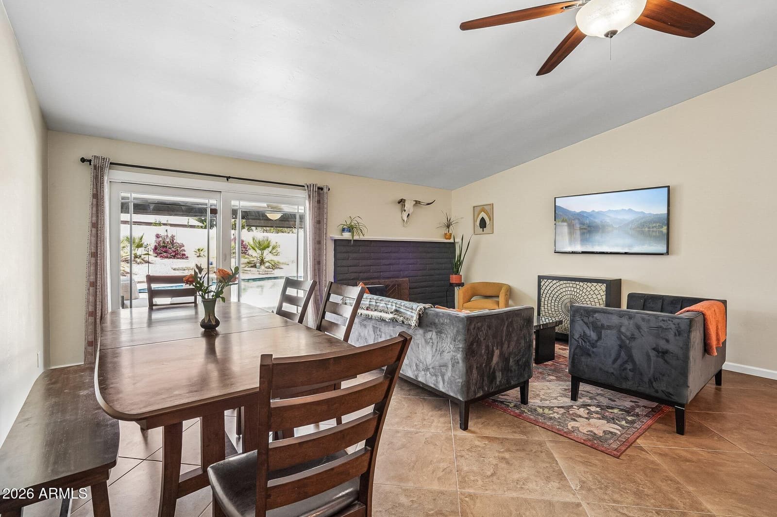 4428 E PINTO Court, Phoenix, AZ 85044 — photo 11 of 34