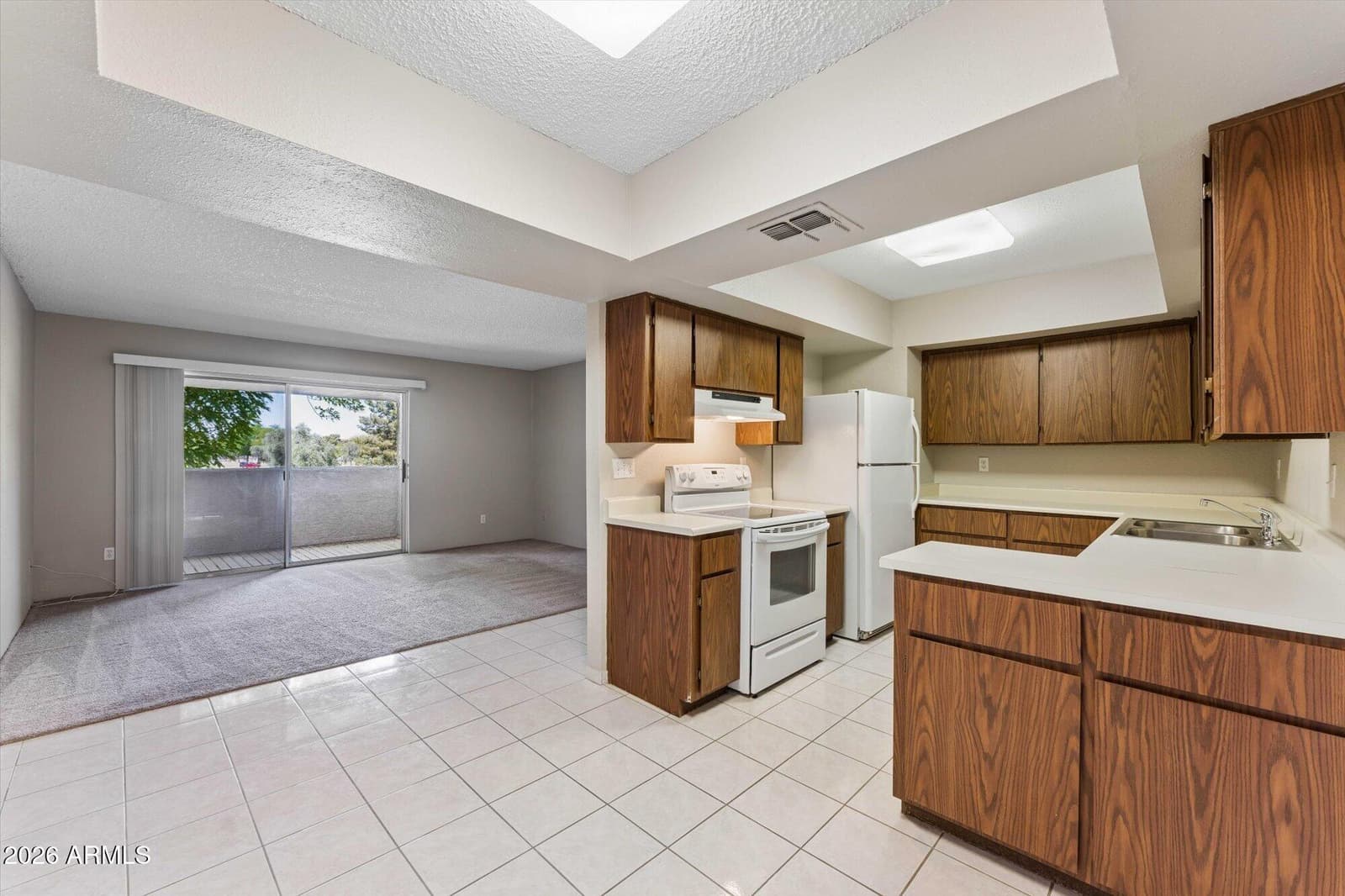 4444 E PARADISE VILLAGE Parkway N 231, Phoenix, AZ 85032 — photo 6 of 30