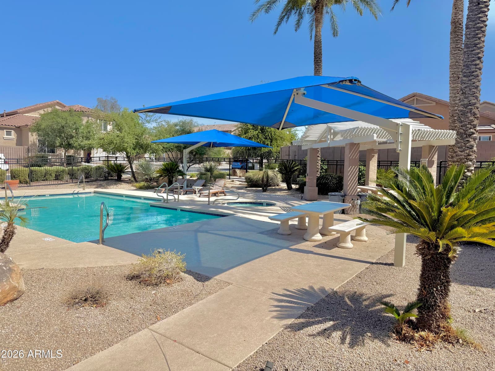 7229 S 39TH Way, Phoenix, AZ 85042 — photo 14 of 36