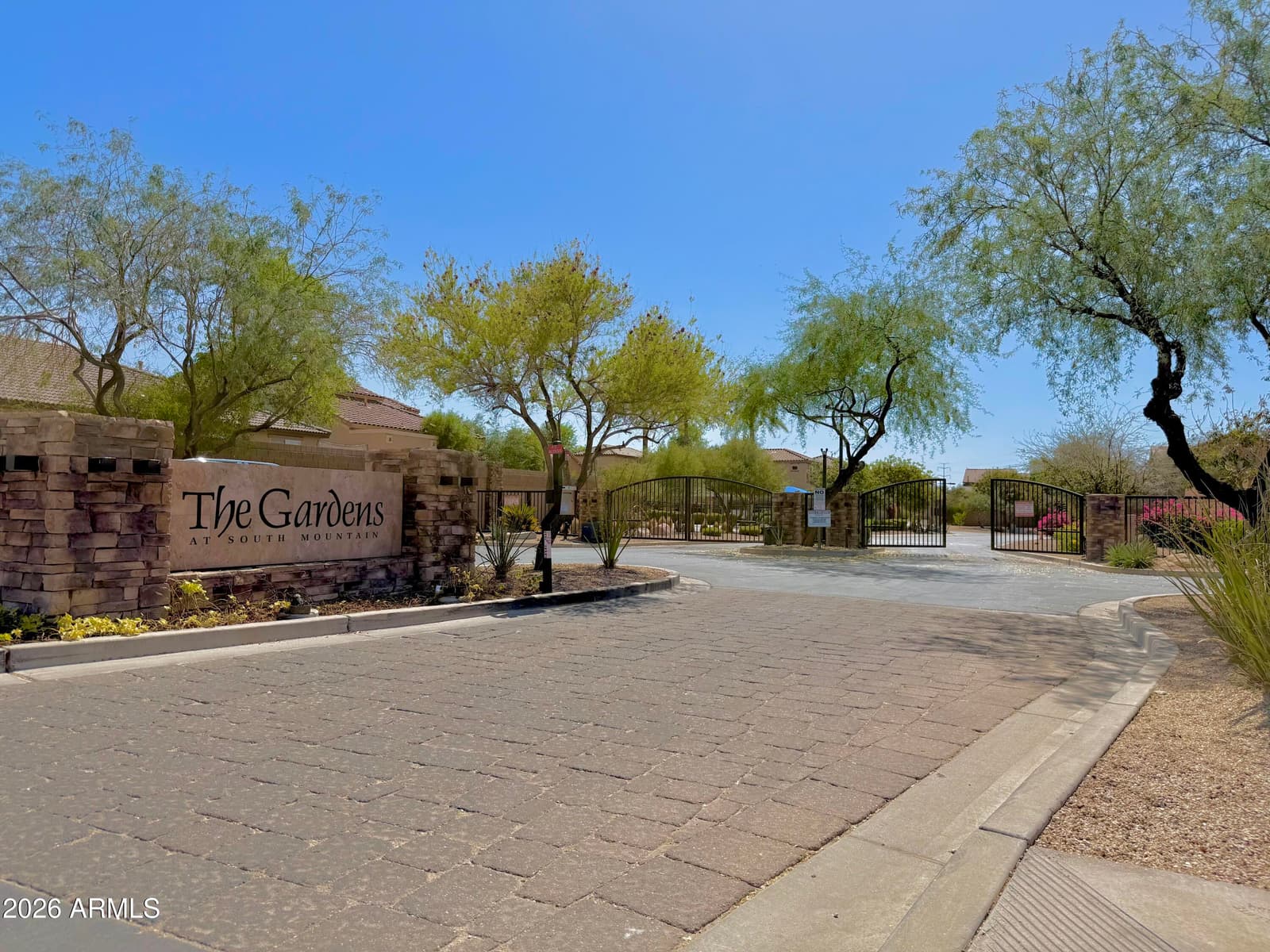 7229 S 39TH Way, Phoenix, AZ 85042 — photo 12 of 36