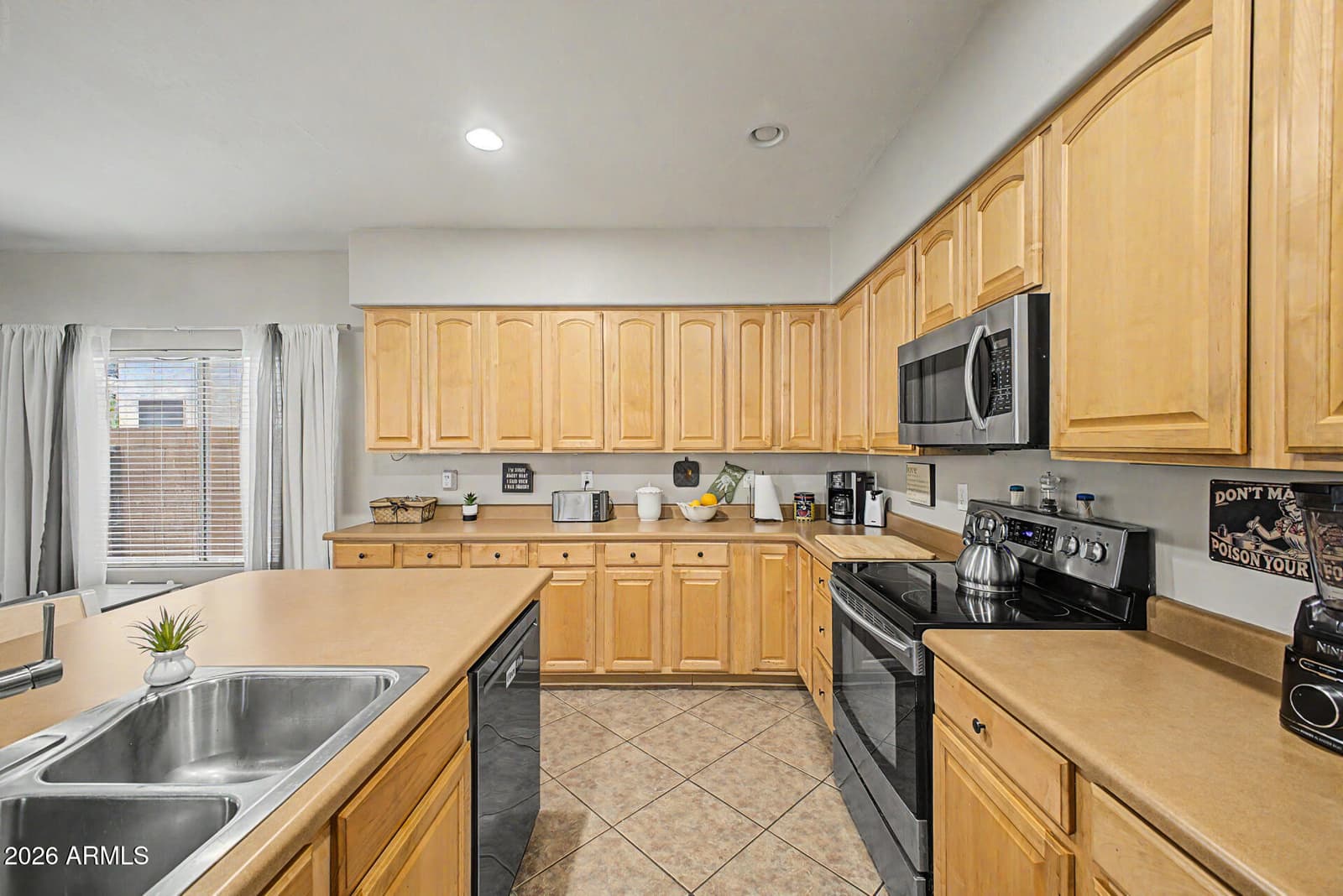 17399 W YAVAPAI Street, Goodyear, AZ 85338 — photo 8 of 15