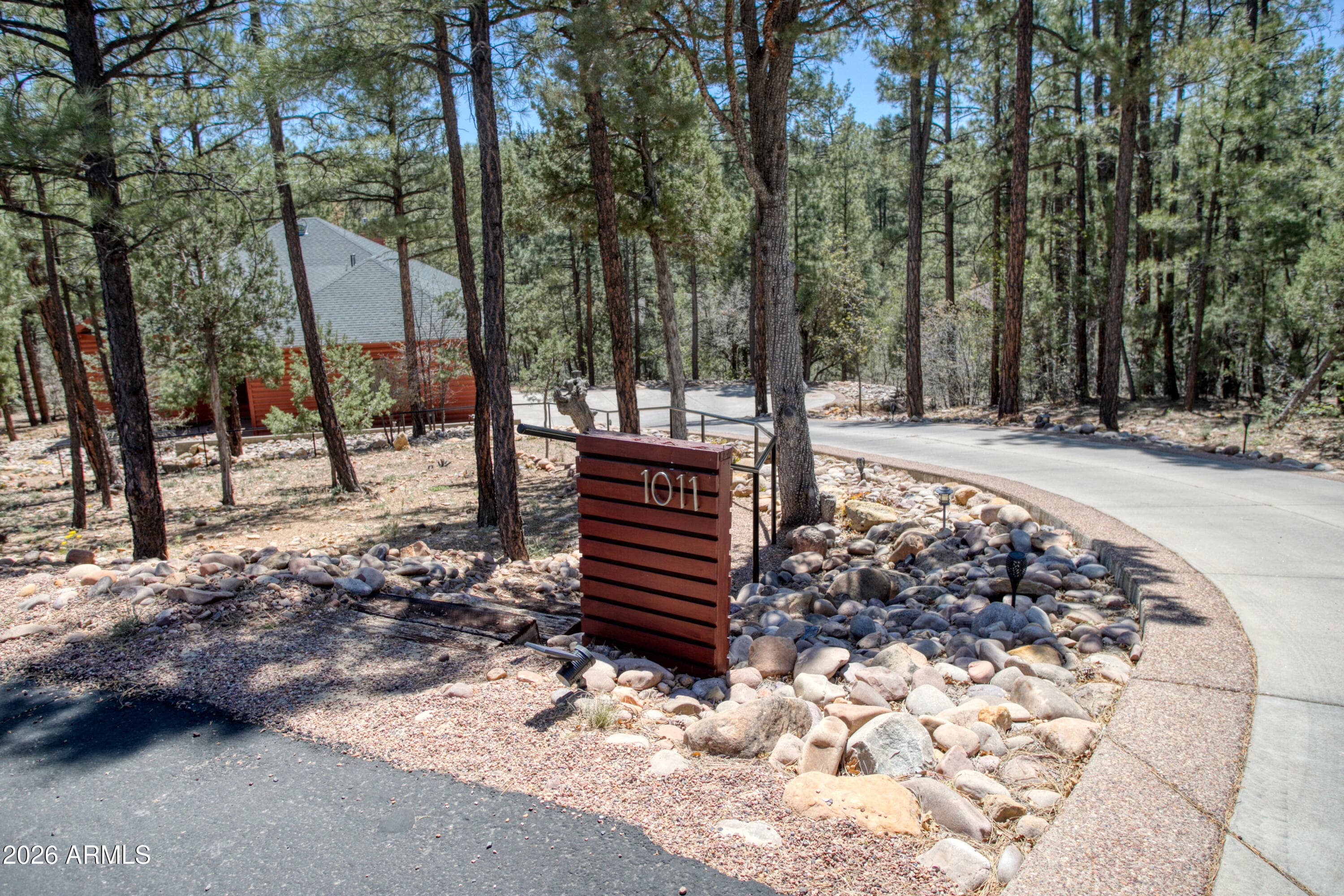 1011 Hillside Drive, Show Low, AZ 85901 — photo 12 of 45