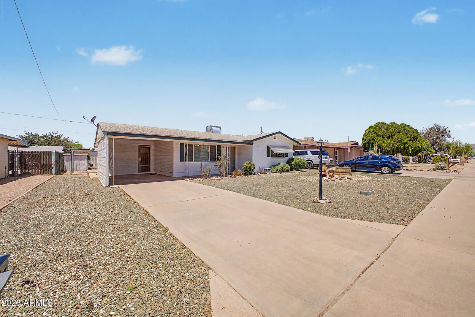 1510 S LAWTHER Drive, Apache Junction, AZ 85120 — photo 3 of 20