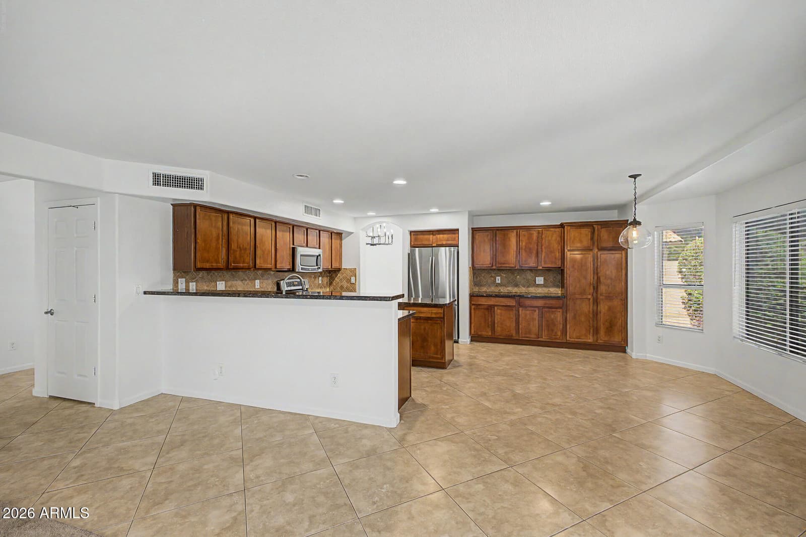 8805 W ALEX Avenue, Peoria, AZ 85382 — photo 7 of 10