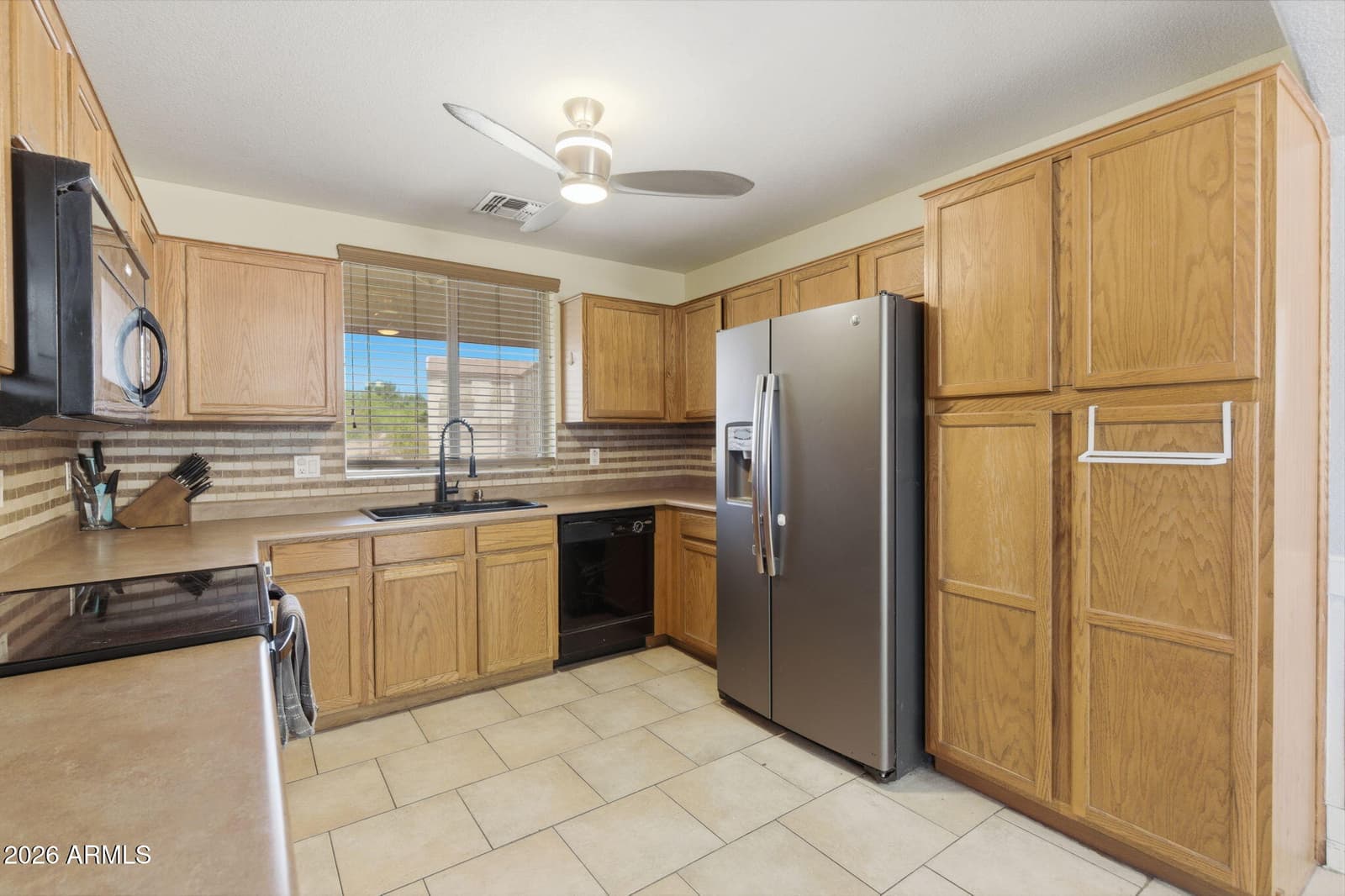 2406 S 83RD Drive, Tolleson, AZ 85353 — photo 9 of 27