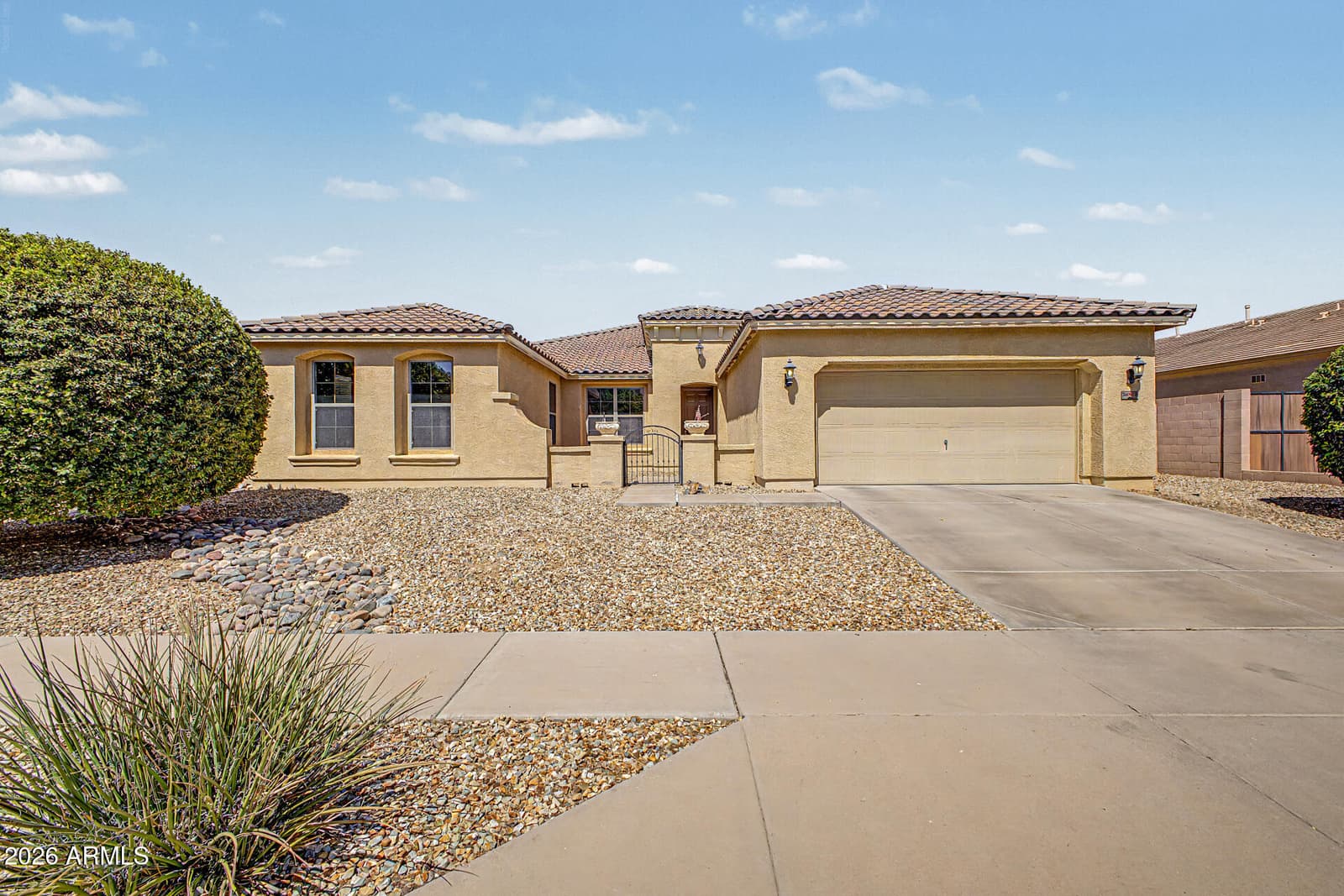 26919 N GIDIYUP Trail, Phoenix, AZ 85085 — photo 1 of 54