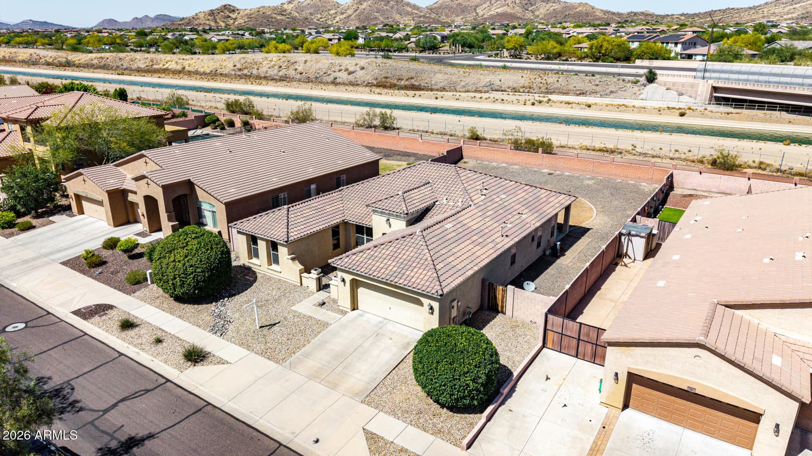 26919 N GIDIYUP Trail, Phoenix, AZ 85085 — photo 40 of 54