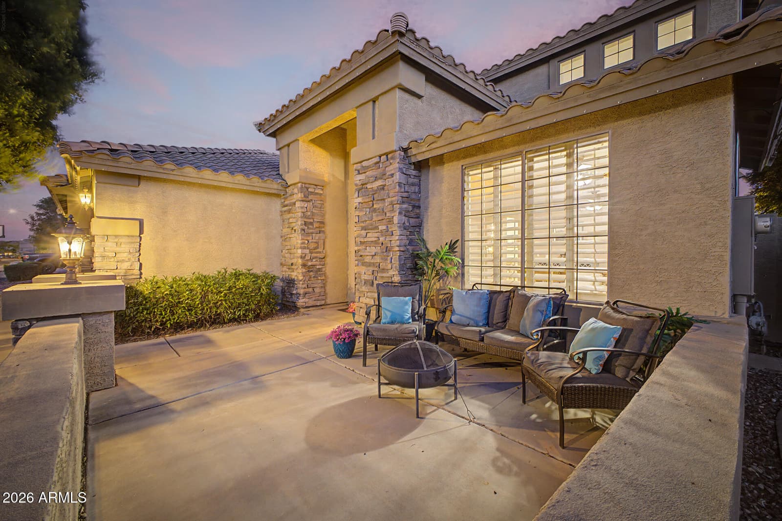 8039 W FOOTHILL Drive, Peoria, AZ 85383 — photo 4 of 56