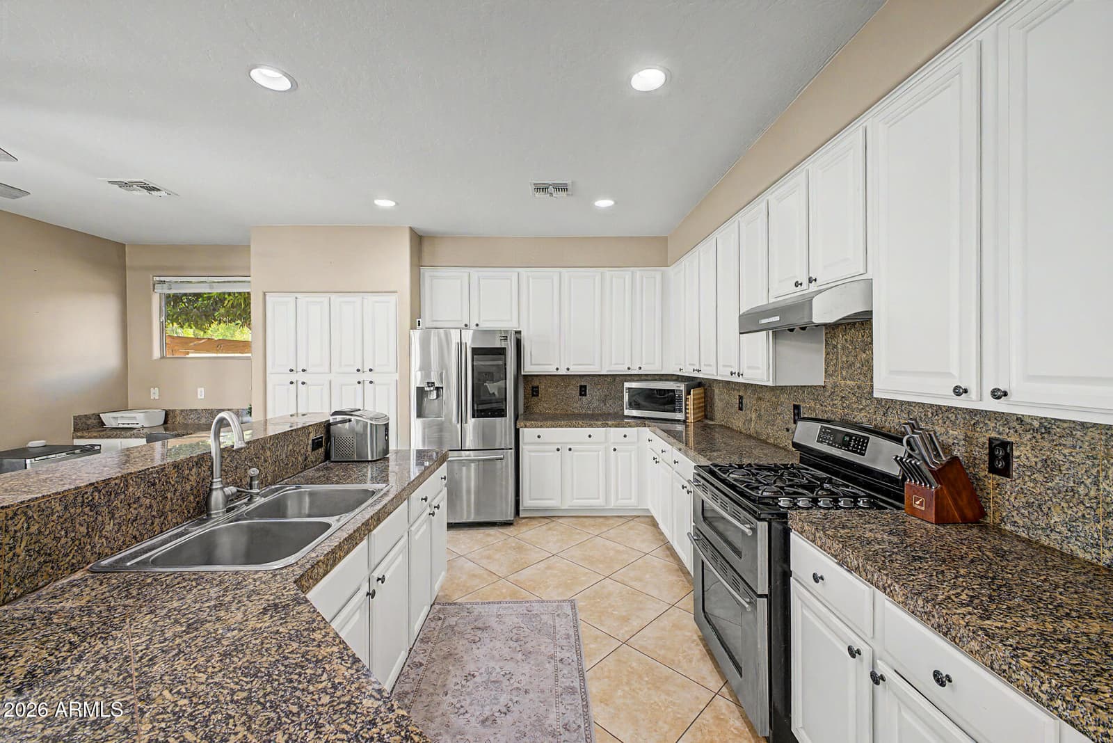 8039 W FOOTHILL Drive, Peoria, AZ 85383 — photo 20 of 56